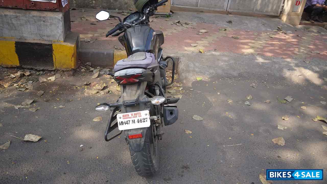 Blue Honda CB Hornet 160R Blue Honda CB Hornet 160R