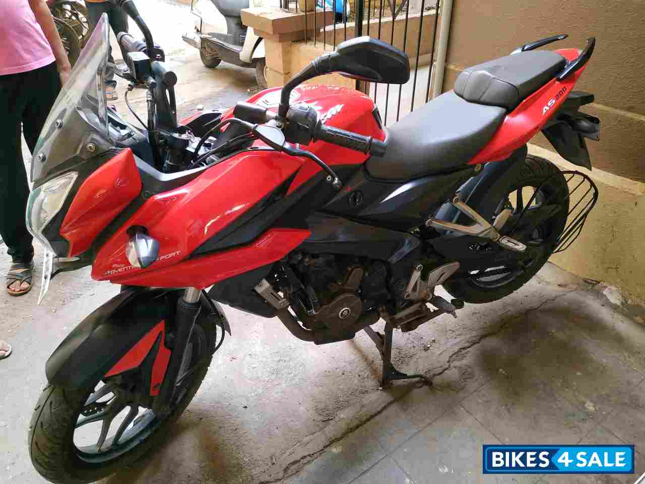 Red Bajaj Pulsar AS 200 Red Bajaj Pulsar AS 200