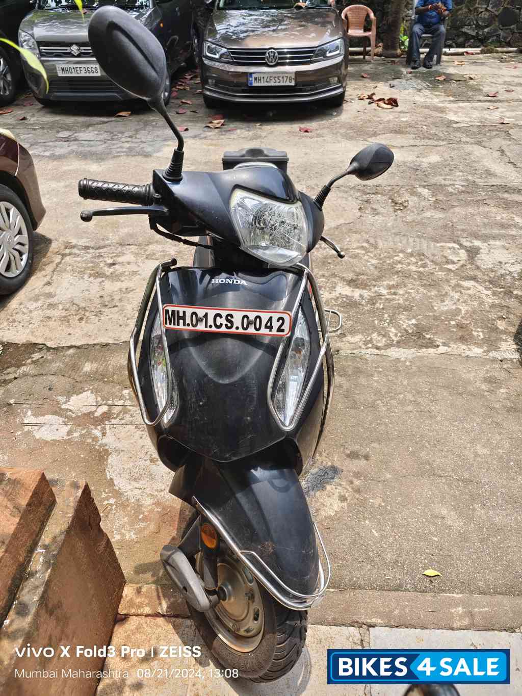 Black Honda Activa i