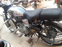 Royal Enfield Classic 500