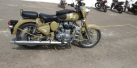 Green Royal Enfield Classic 500