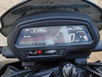 Matte Black Bajaj Dominar 400 Disc