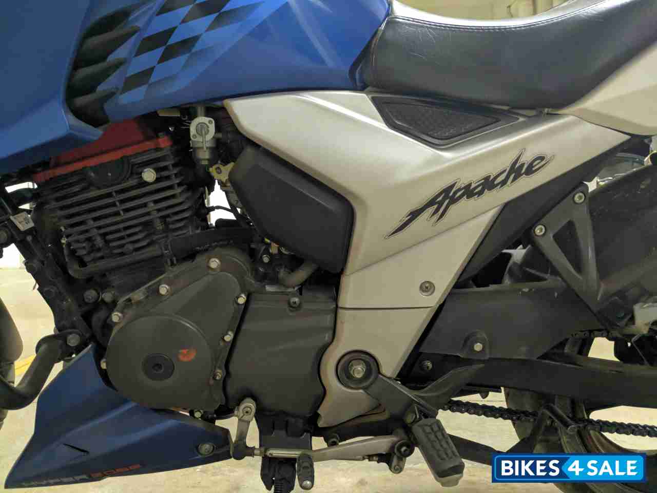 Used 18 Model Tvs Apache Rtr 160 4v For Sale In Bangalore Id Blue Colour Bikes4sale