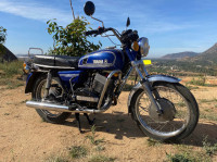 Regal Blue Yamaha RD 350