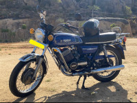 Regal Blue Yamaha RD 350