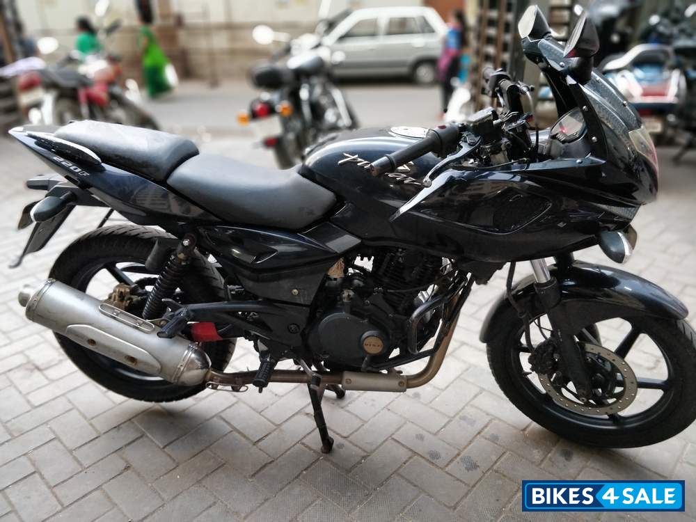 michelin tyres pulsar 220 price