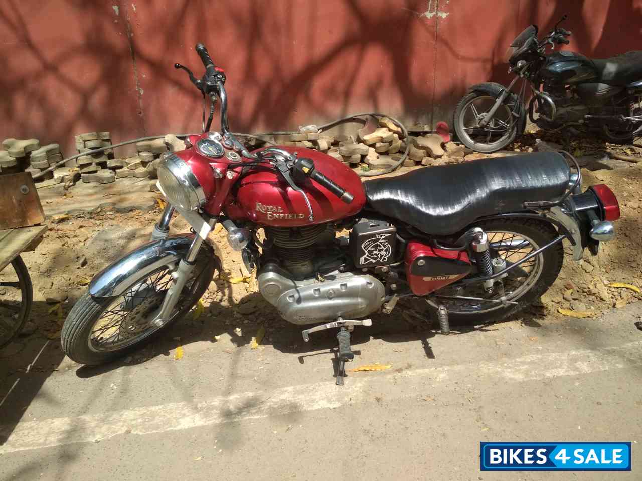 Red Royal Enfield Bullet Electra 5S