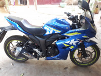 Blue Suzuki Gixxer SF Fi