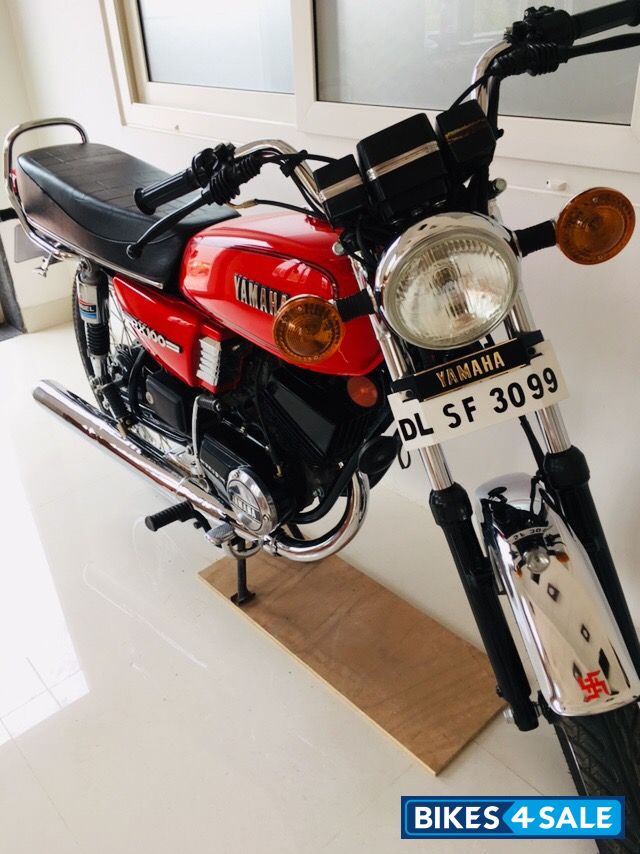 Yamaha RX 100