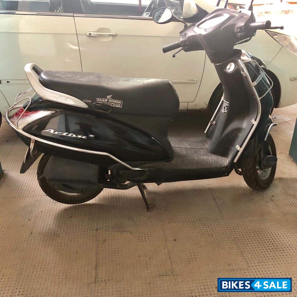 Used 2015 model Honda Activa 3G for sale in Hyderabad. ID 214710