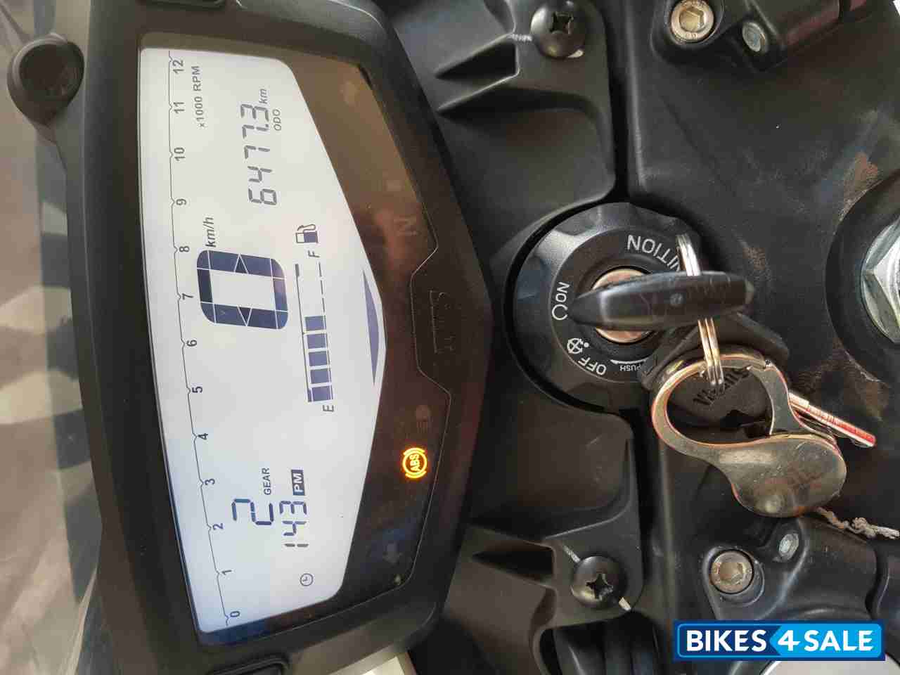 White TVS Apache RTR 200 4V ABS Race Edition 2.0 White TVS Apache RTR 200 4V ABS Race Edition 2.0