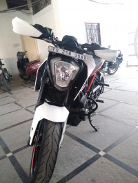 White KTM Duke 250