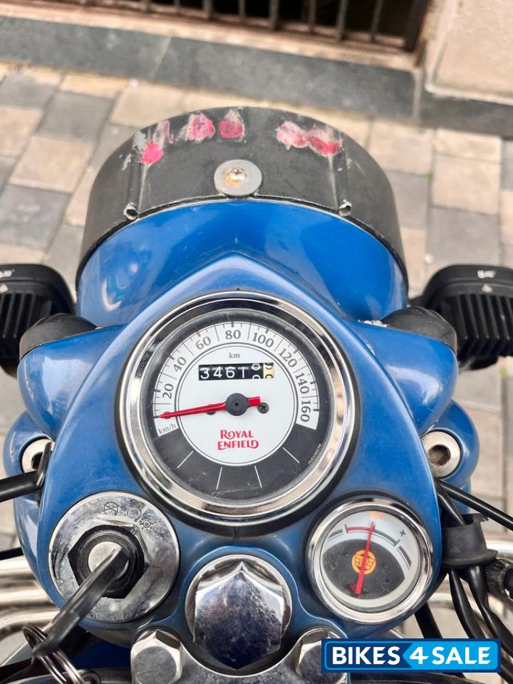 Lagoon Royal Enfield Classic 350