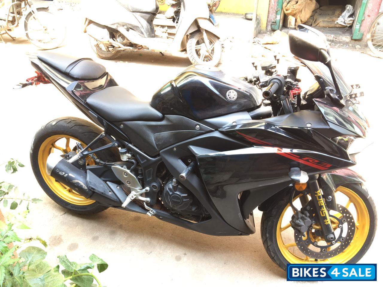 Pre owned best sale yamaha r3