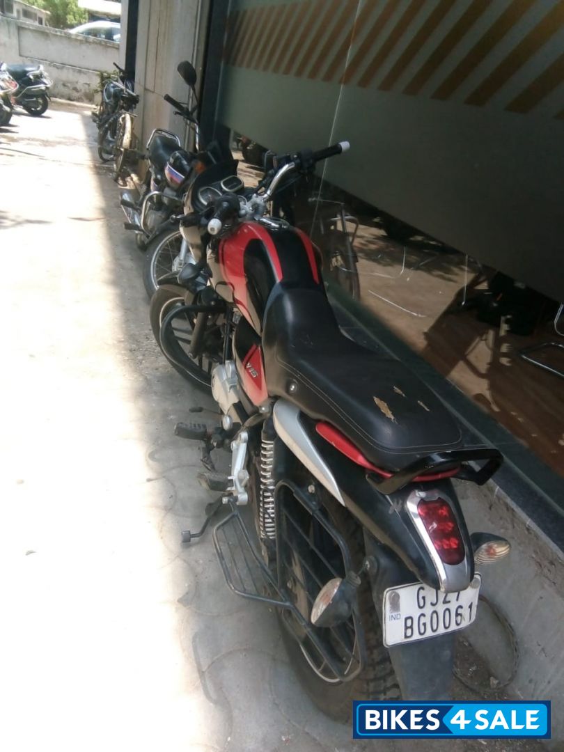 Bajaj Vikrant Bike Price In Ahmedabad