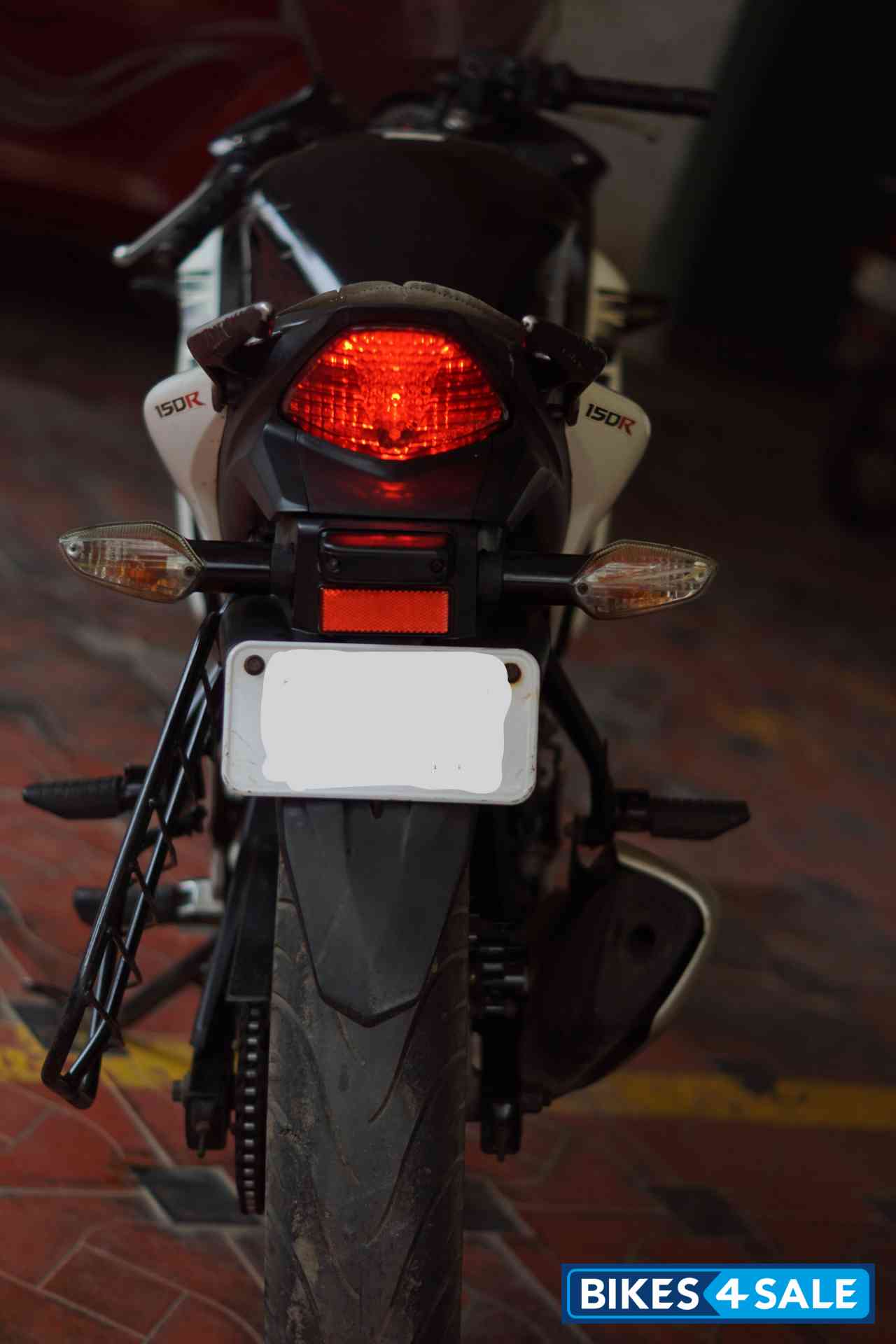 Black Color Honda CBR 150R Black Color Honda CBR 150R