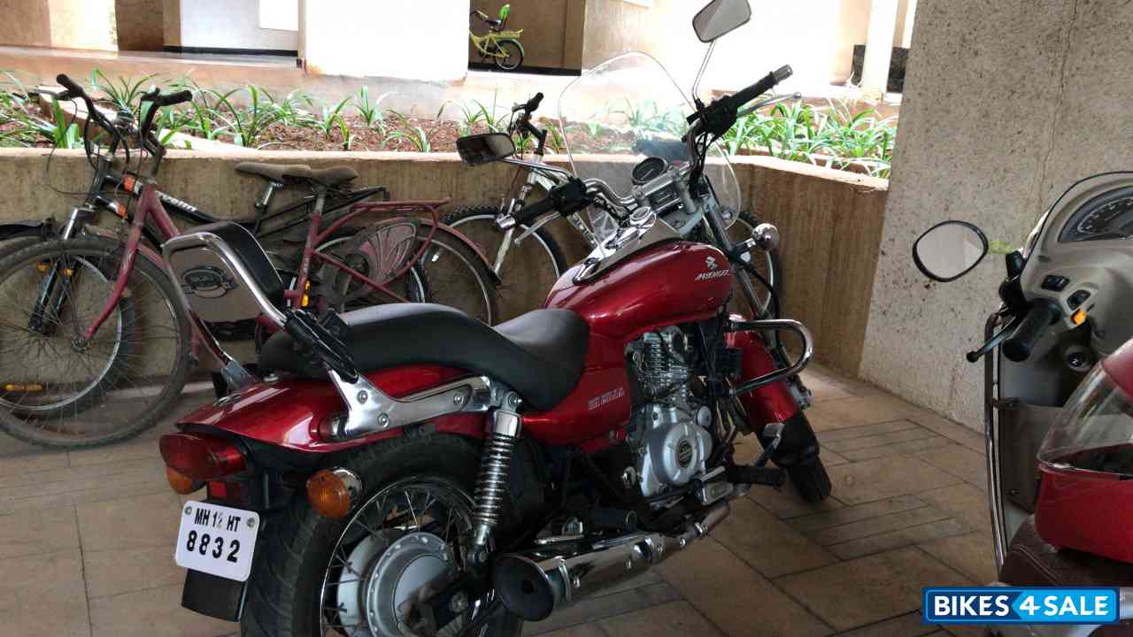 bajaj avenger saddle bag