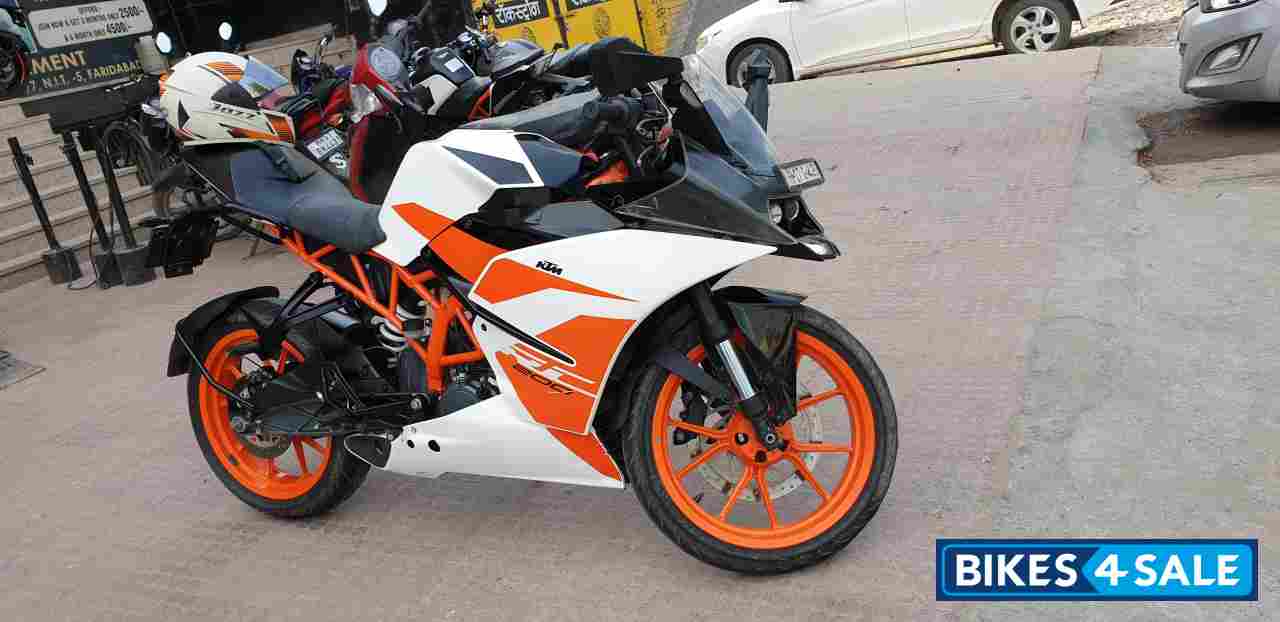 Used 2017 model KTM RC 200 for sale in Gurgaon. ID 226609 Bikes4Sale