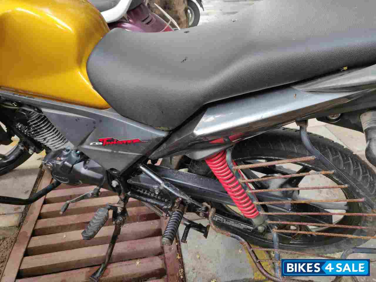 Yellow Honda CB Twister Yellow Honda CB Twister