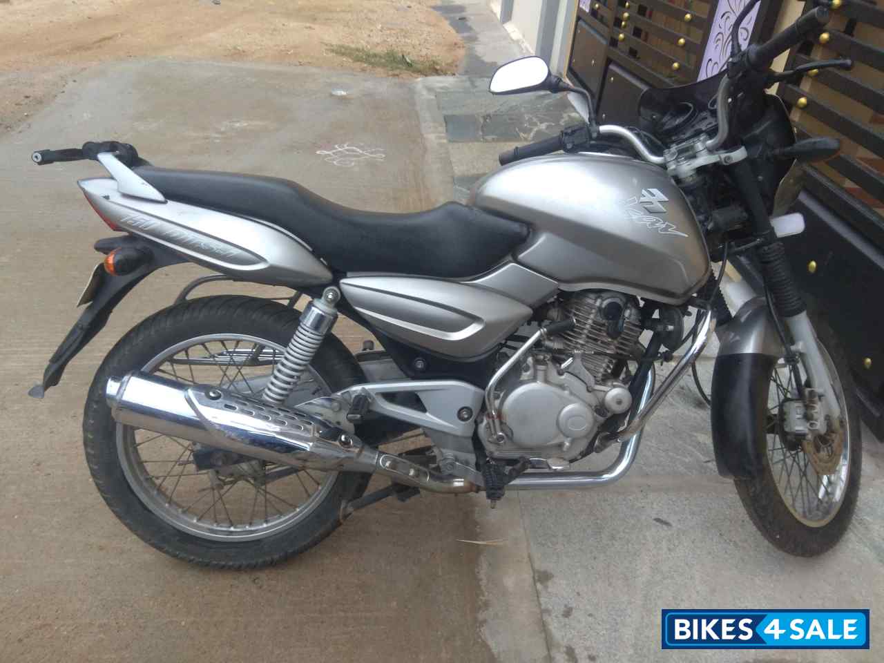 bajaj pulsar 150 round headlight price