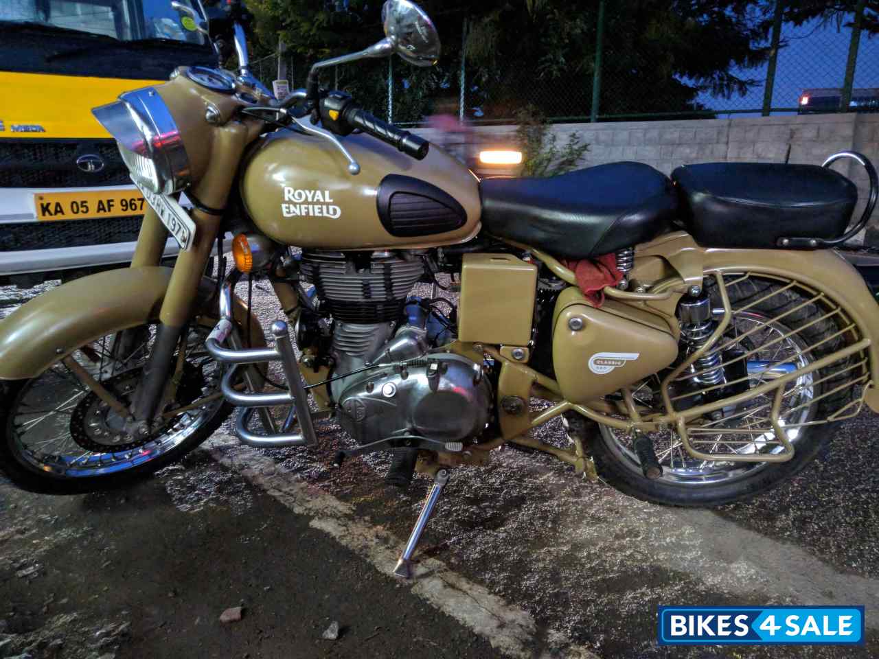 Royal Enfield Classic Desert Storm