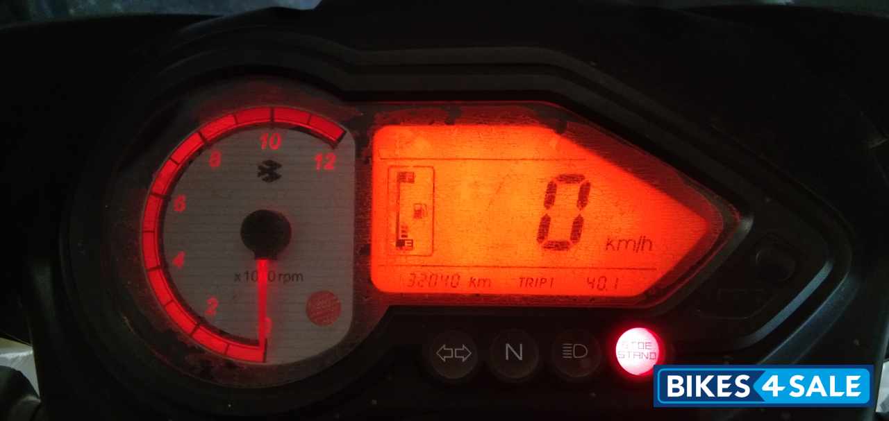 Black Bajaj Pulsar 180 DTSi Black Bajaj Pulsar 180 DTSi