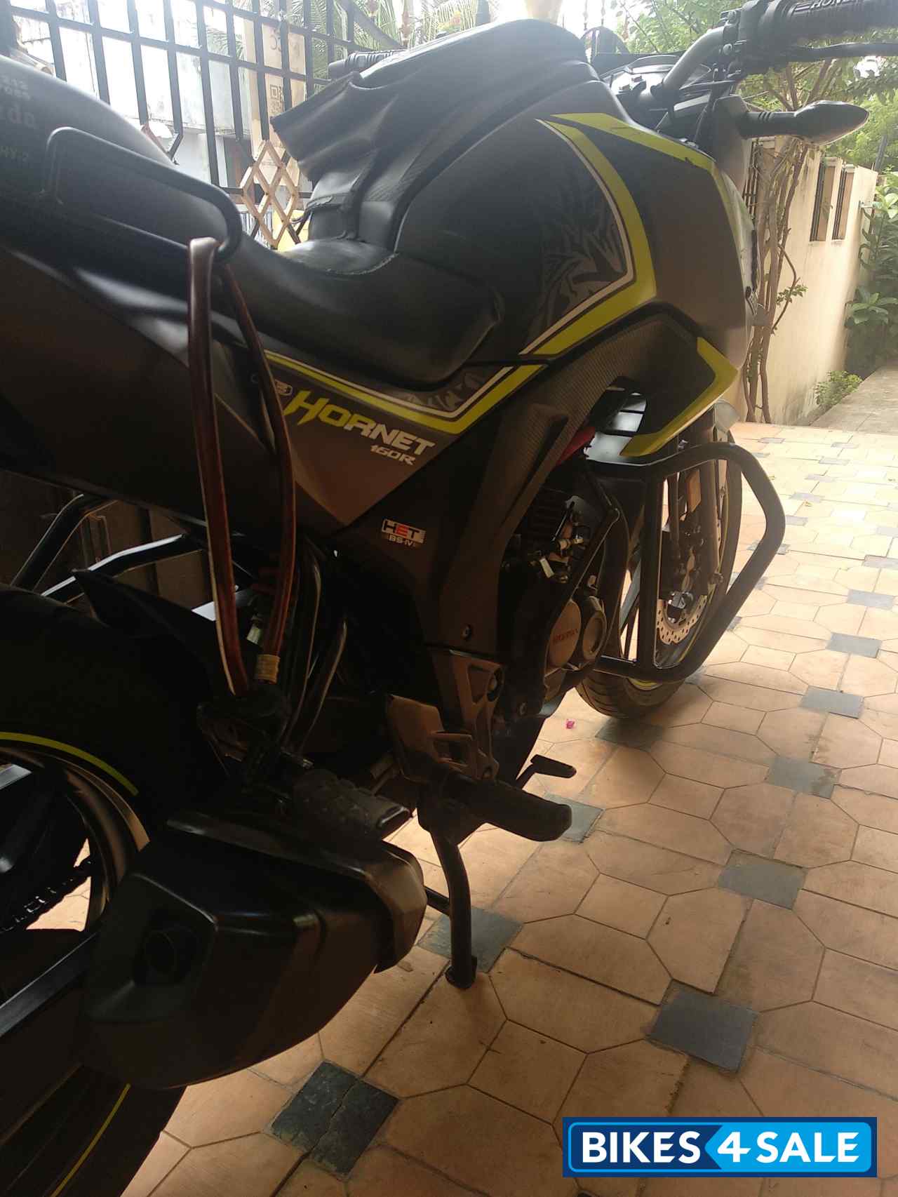 Grey (green) Honda CB Hornet 160R Grey (green) Honda CB Hornet 160R