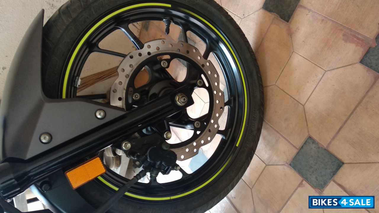 Grey (green) Honda CB Hornet 160R Grey (green) Honda CB Hornet 160R