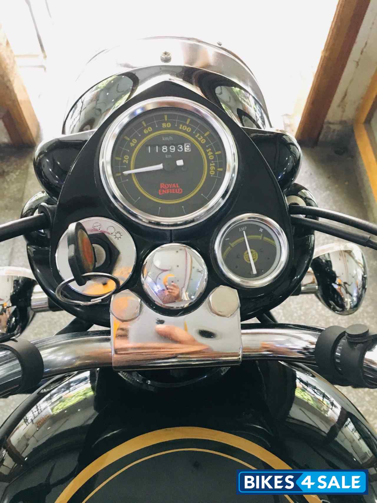 Black Royal Enfield Bullet Standard 350 Black Royal Enfield Bullet Standard 350