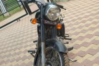 Black Royal Enfield Classic 350