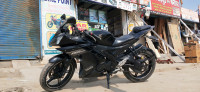 Midnight Black Yamaha YZF R15 V2