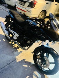 Bajaj Pulsar 220 DTSFi 2010 Model