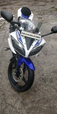 Yamaha YZF R15 V2