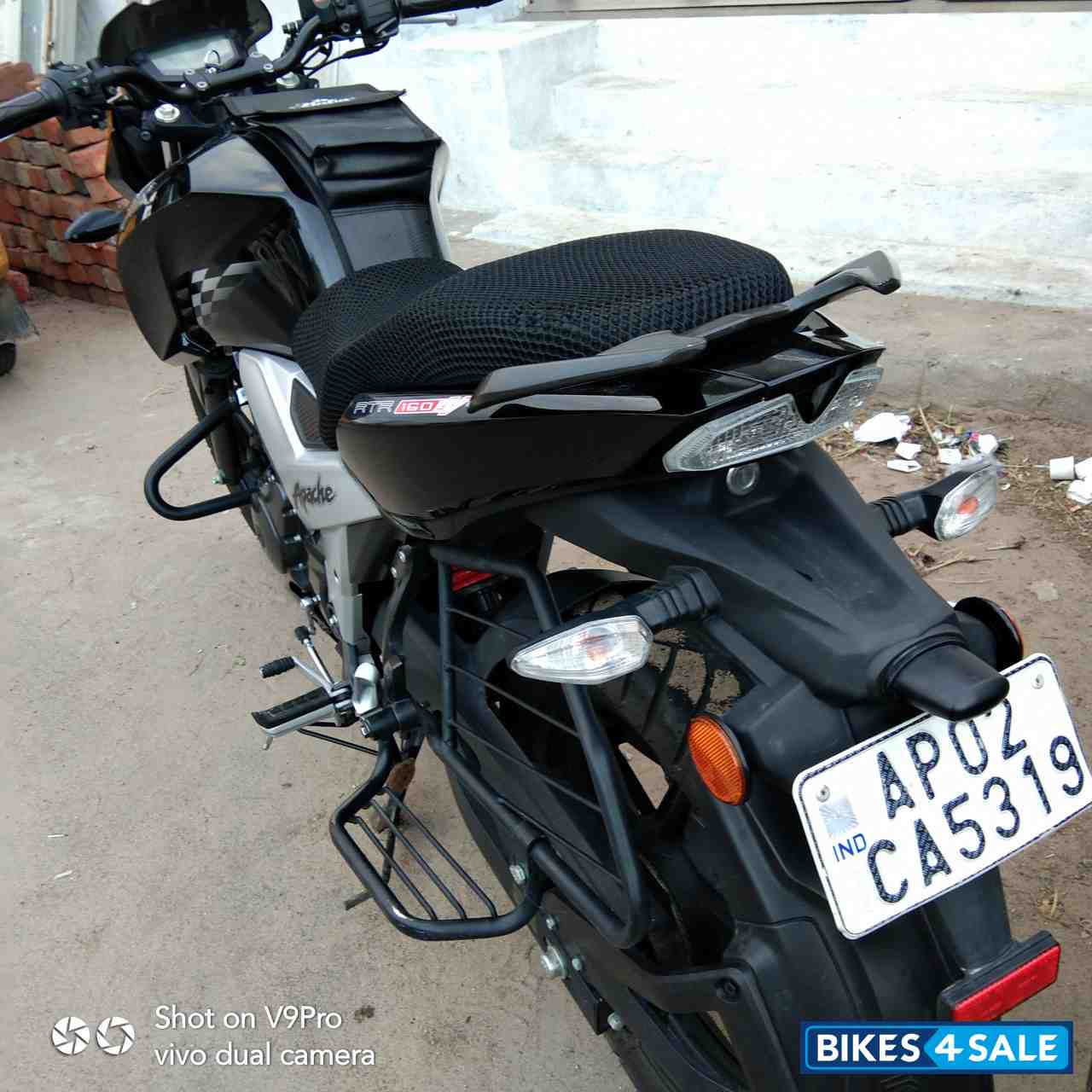 Used 18 Model Tvs Apache Rtr 160 4v For Sale In Anantapur Id 2469 Black White Colour Bikes4sale