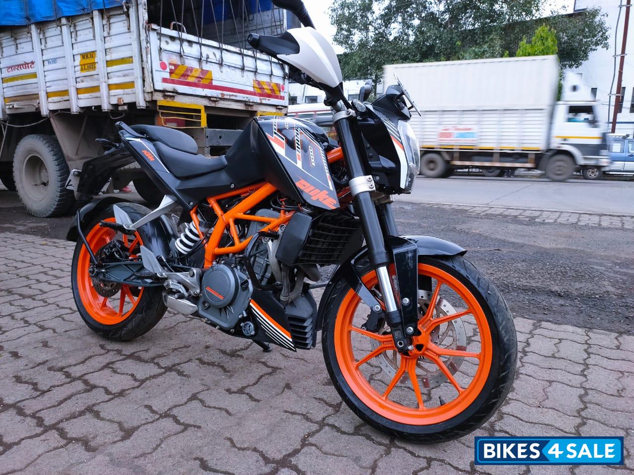 Used 2014 model KTM Duke 390 for sale in Mumbai. ID 247062 - Bikes4Sale