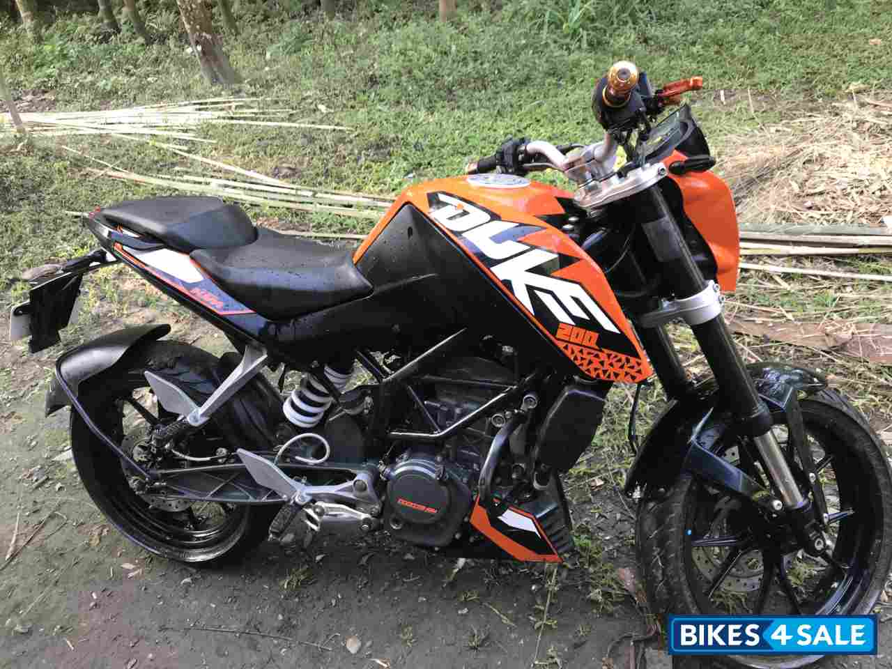 Used 2016 model KTM Duke 200 for sale in Lakhimpur. ID 250659