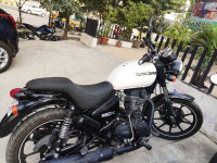 White Royal Enfield Thunderbird X 350