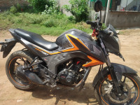 Met Gray Orange Honda CB Hornet 160R ABS