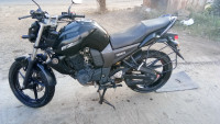 Black Yamaha FZ16