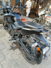 Matte Black TVS Apache RTR 200 4V