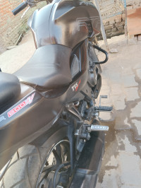 Matte Black TVS Apache RTR 200 4V