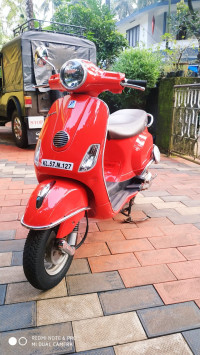 Vespa LX 125