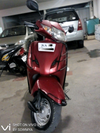 Red Honda Activa