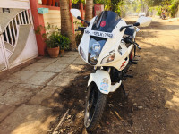 White Hero Karizma R