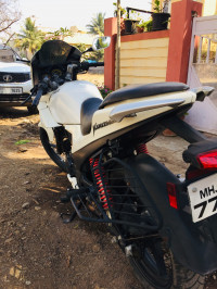 White Hero Karizma R