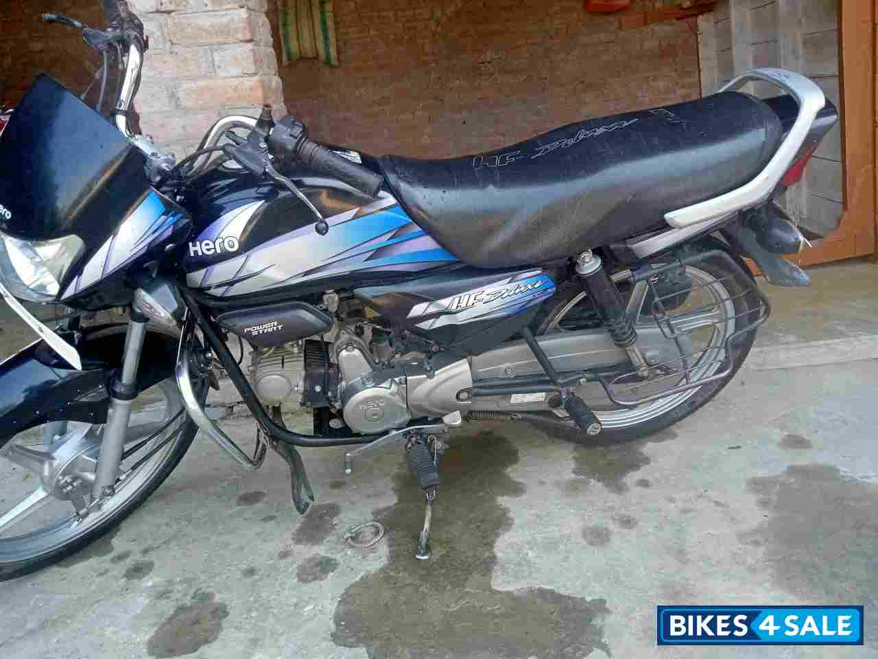 Used 2015 model Hero HF Deluxe i3s for sale in Azamgarh. ID 262617