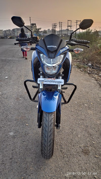 Honda CB Hornet 160R