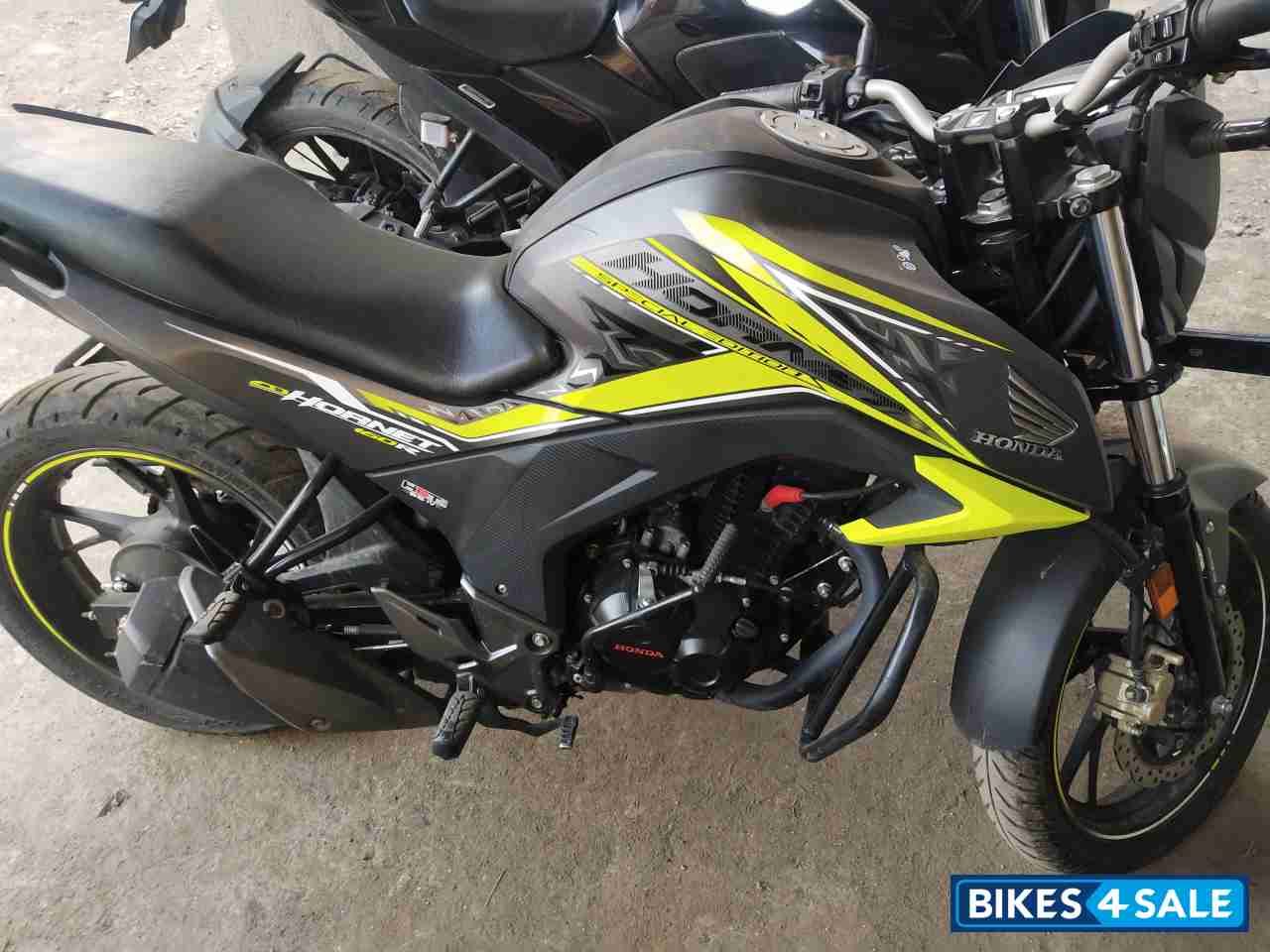 Used 19 Model Honda Cb Hornet 160r Abs For Sale In Mumbai Id Neon Colour Colour Bikes4sale