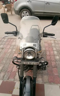 Bajaj Avenger Street 150