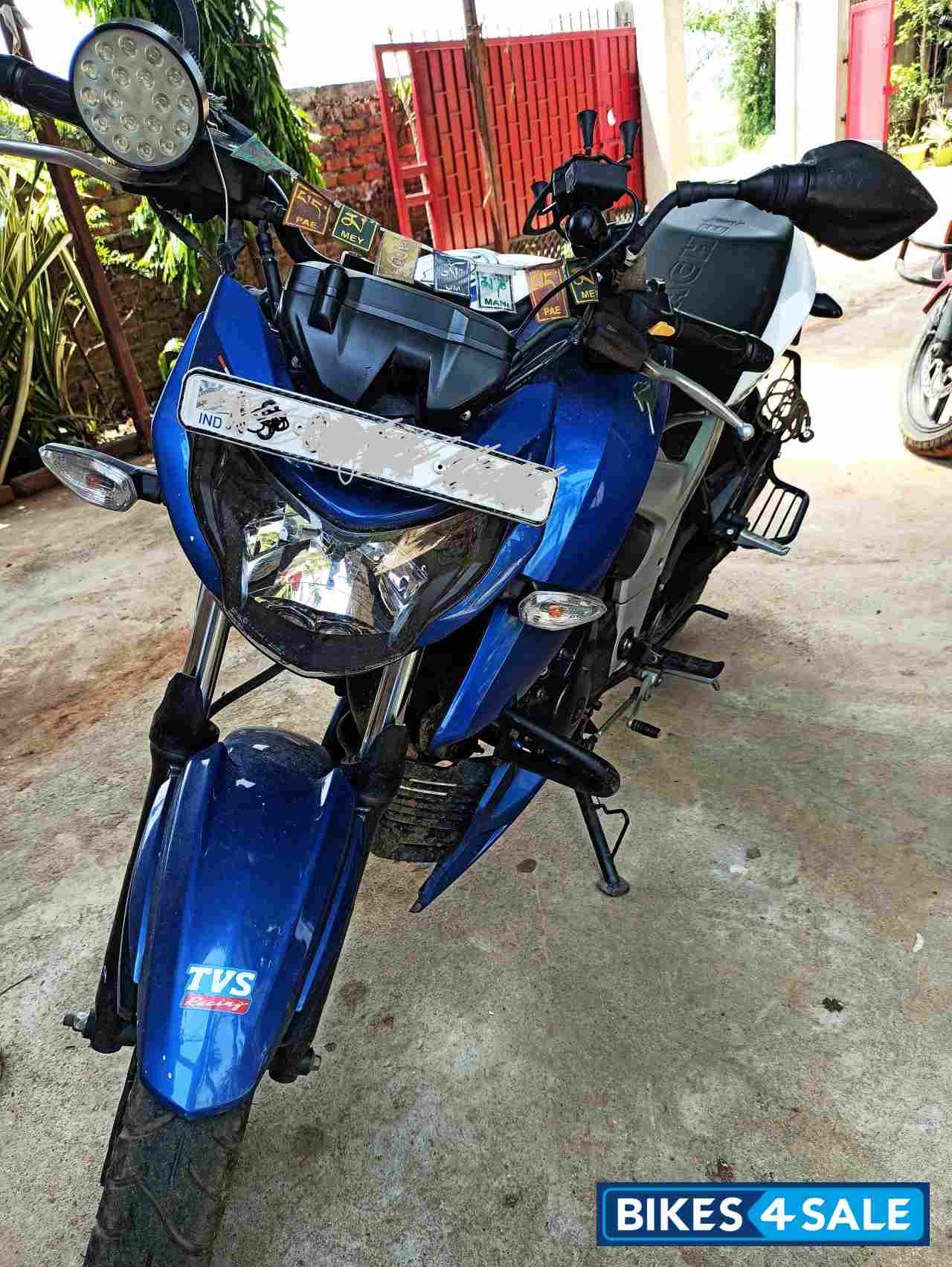 Used 18 Model Tvs Apache Rtr 160 4v For Sale In Guwahati Id Blue Colour Bikes4sale